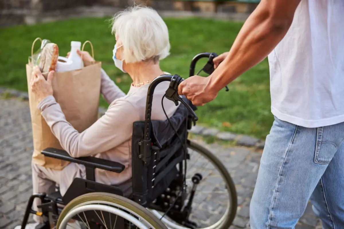 Curso de Servicios asistenciales a personas con dependencia