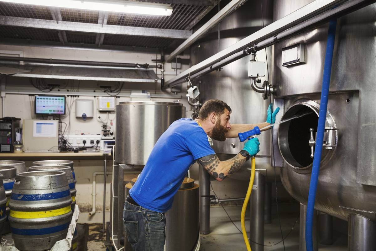 Curso gratuito desempleados LIMPIEZA INDUSTRIAL